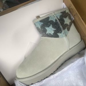 UGG Mini